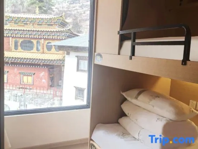 Bed in Dorm (male dorm)