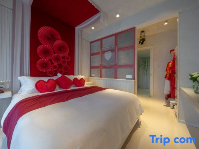 2 Bedrooms Suite