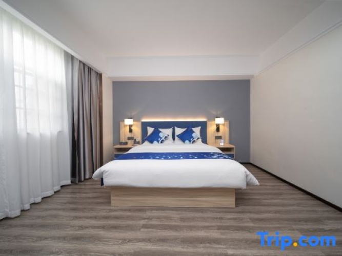 Standard Double room with view
