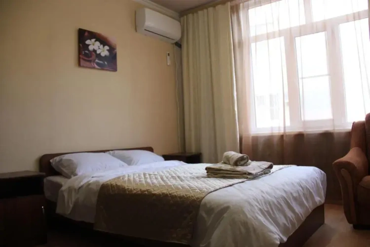 Economy Triple room