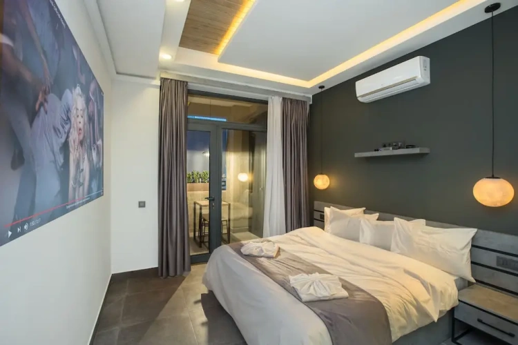 Apartment with balcony