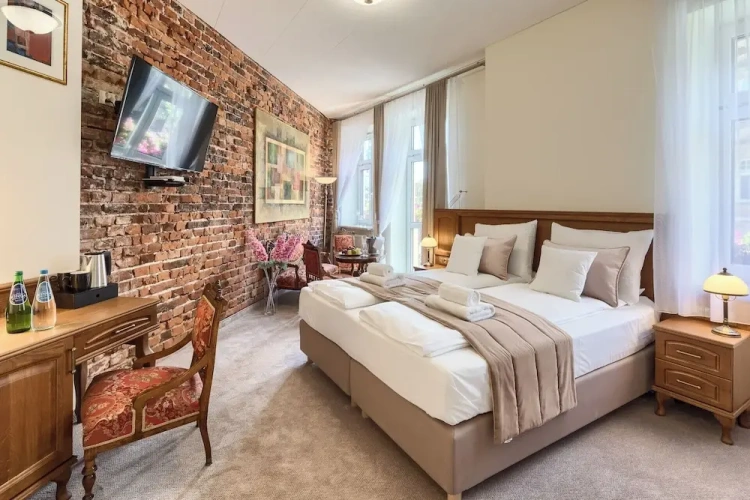 Deluxe Double room