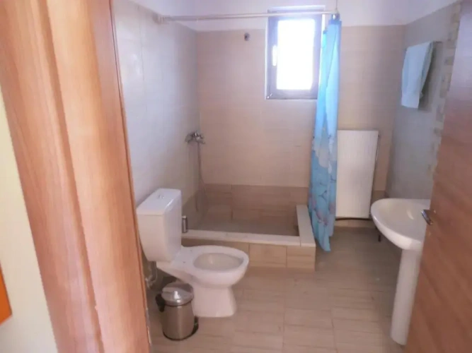 2 Bedrooms Cottage