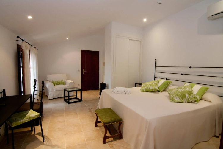 Algaida Suite by Eurotels