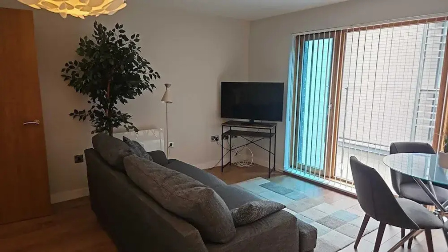 2nd Floor City Apartment