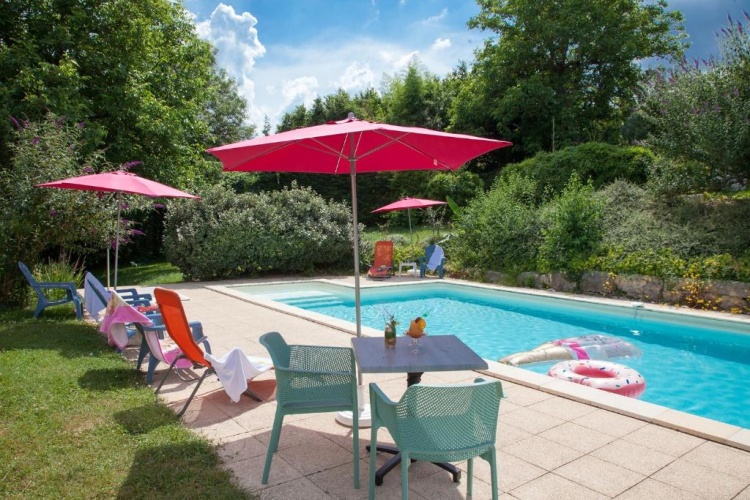 Standard Family room with garden view