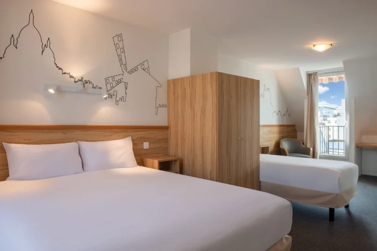 Classic Triple room