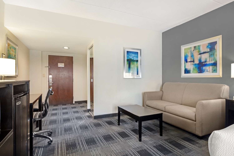Best Western Hartford Hotel & Suites photo 13