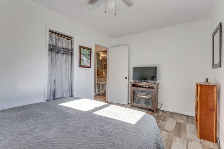 2 Bedrooms Cottage with balcony