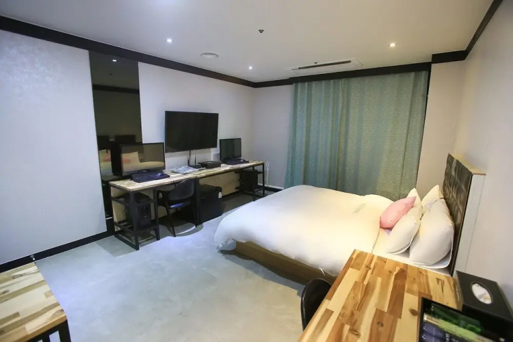 Suwon Yeongtong SG Hotel