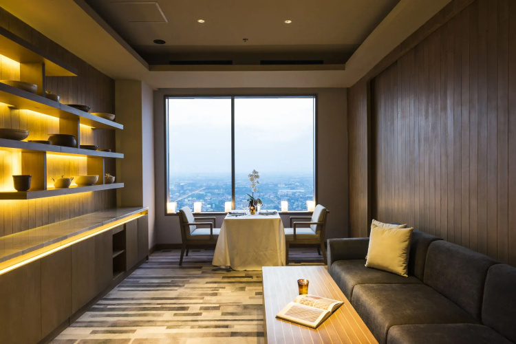Alila Solo, Java