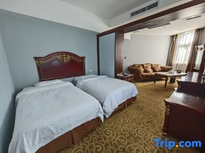 Deluxe Double Suite