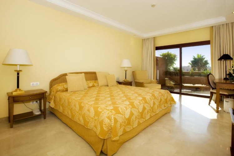 1 Bedroom Deluxe Apartment