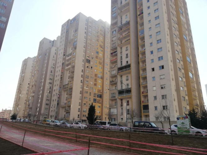 3 Bedrooms Apartment