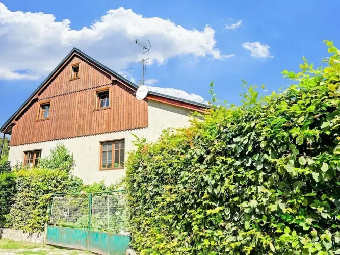 4 Bedrooms Comfort Cottage