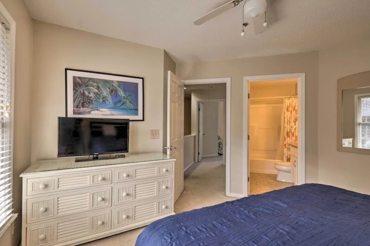 2 Bedrooms Apartment