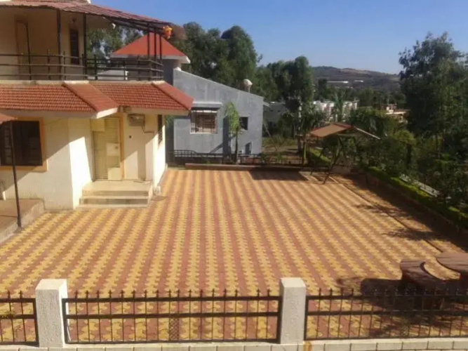 Nishs Bungalow