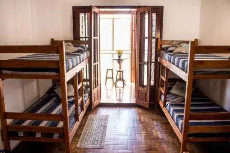 Flor de Lis Hostel