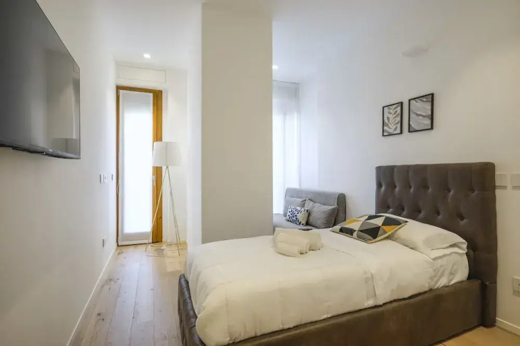 Milan Luxury Gem
