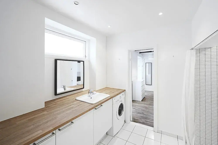 Charming 2-bed in City Center