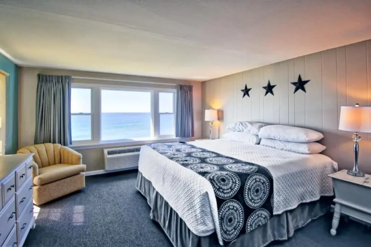 Standard Double room with ocean view