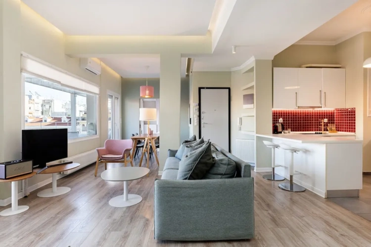2 Bedrooms Luxury Penthouse room with city view