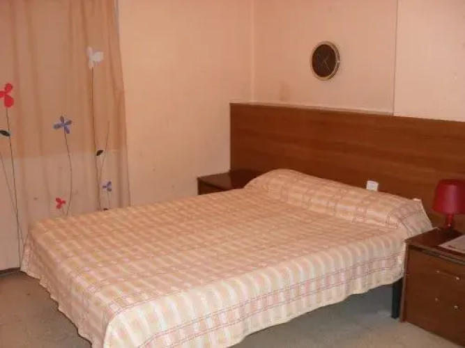 Hotel Pension Mode Lleida