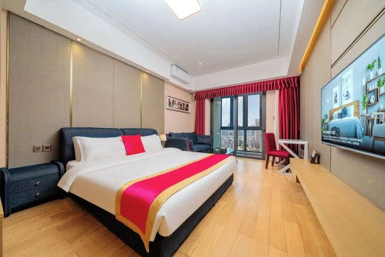 Superior Double room with balcony and with garden view