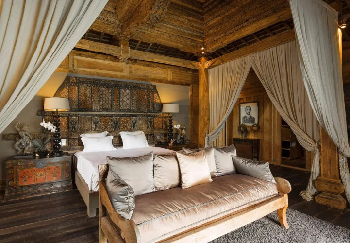 Villa ZelieOver view