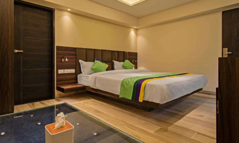 Treebo Pink City Grand