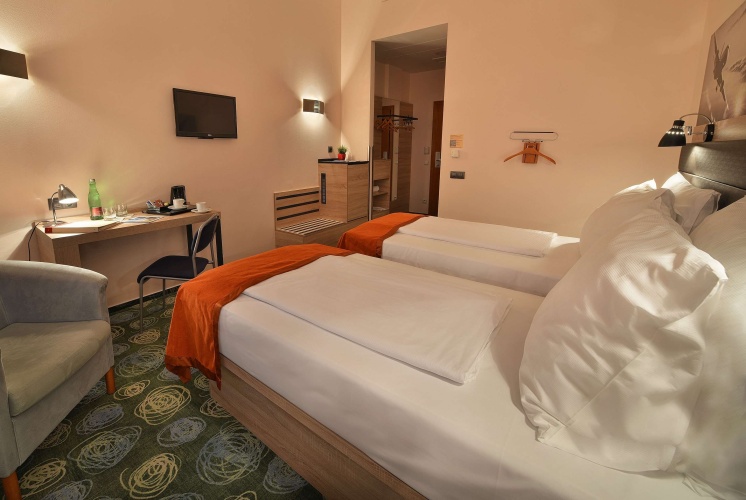 Ramada by Wyndham Airport Prague photo 7