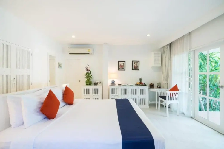 Grand Double room with garden view