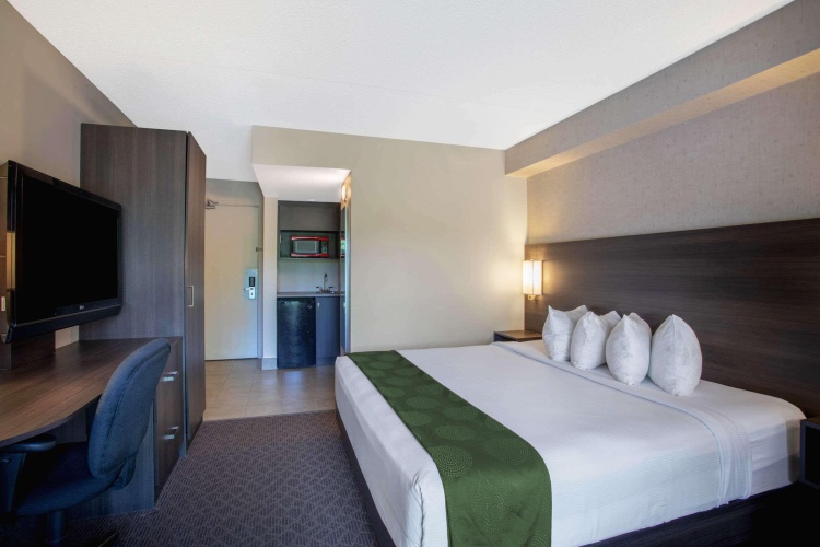 Quality Inn & Conference Centre Kingston Central photo 8