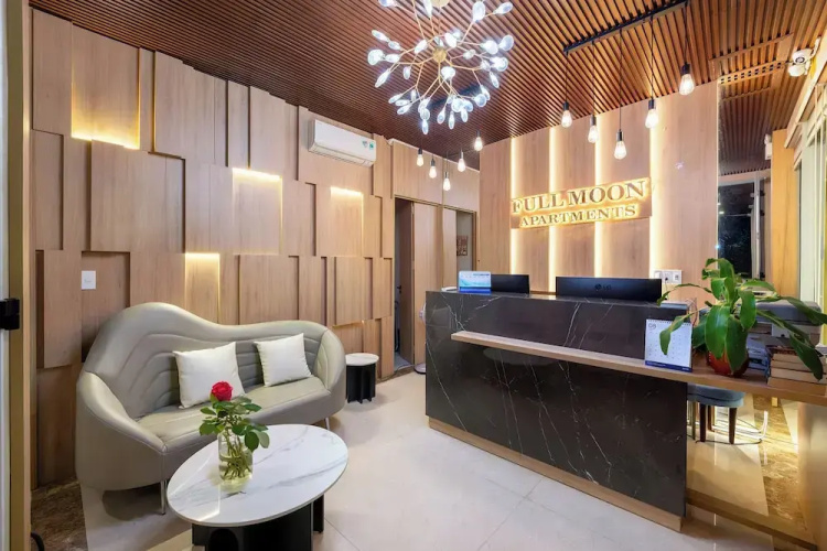Full Moon Apartments