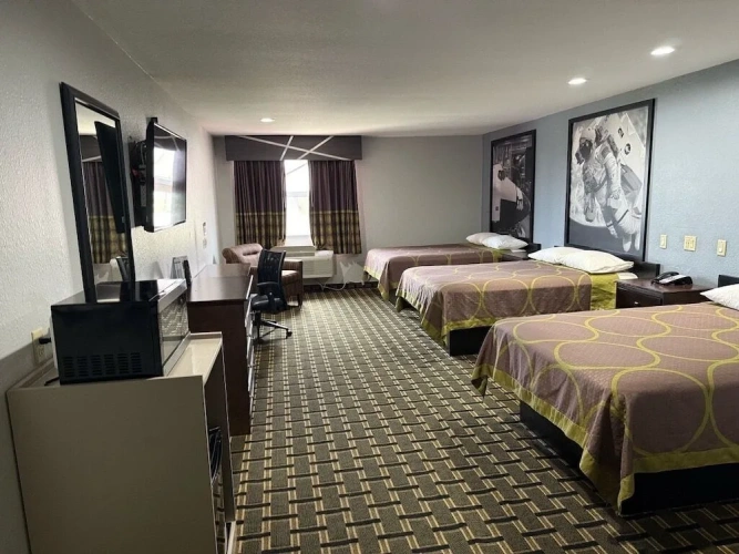 Standard Sextuple room