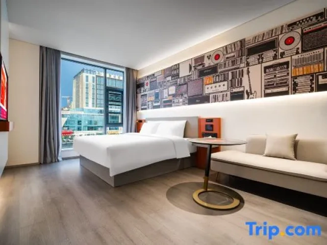 Standard Double room with view