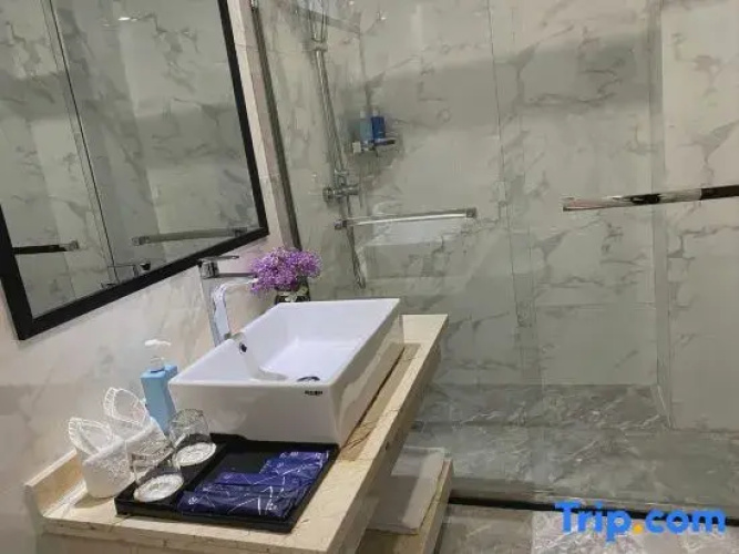Zhongpu Hotel