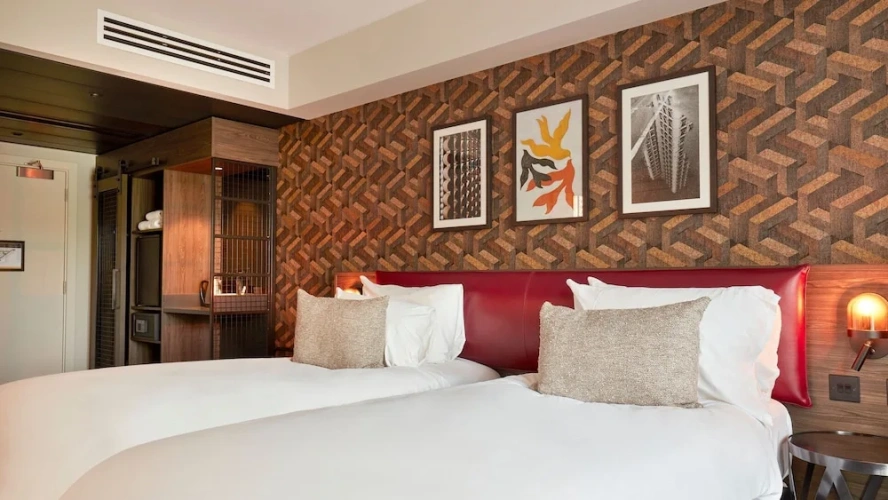 Standard Twin room