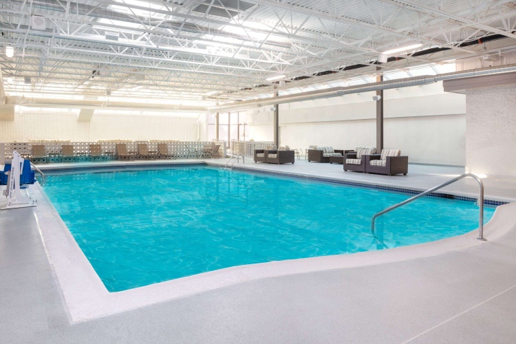 La Quinta Inn & Suites by Wyndham Clifton/Rutherford photo 15