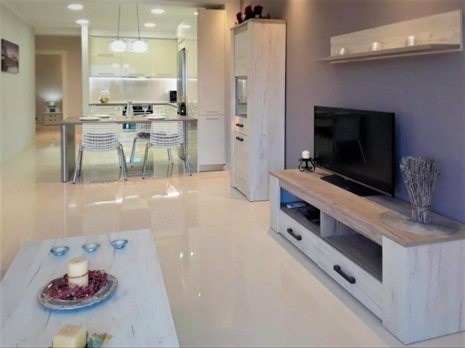 2 Bedrooms Cottage