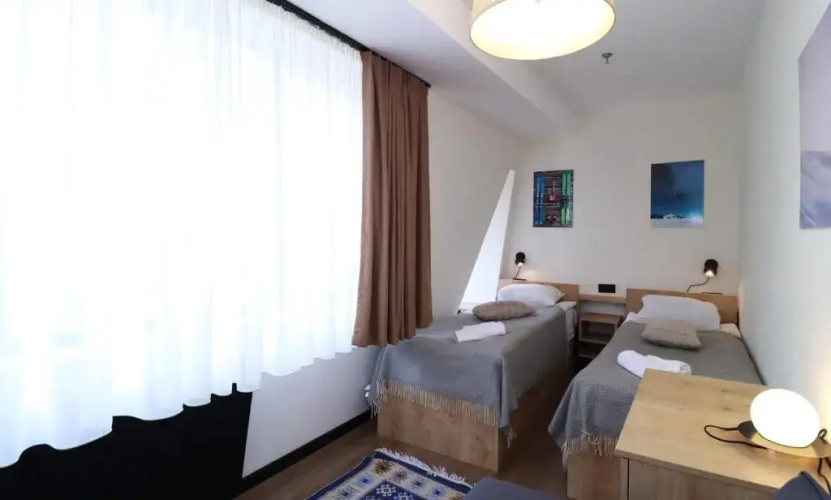 Joli s 2BR Apartment in Marshall project