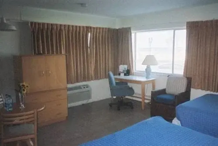 Beach Plaza Hotel