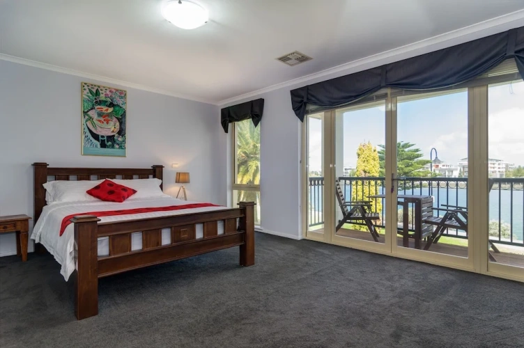 3 Bedrooms Cottage with balcony and with harbour view