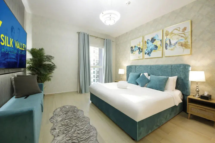 Silk Valley - 2B near Yas Marina Circuit