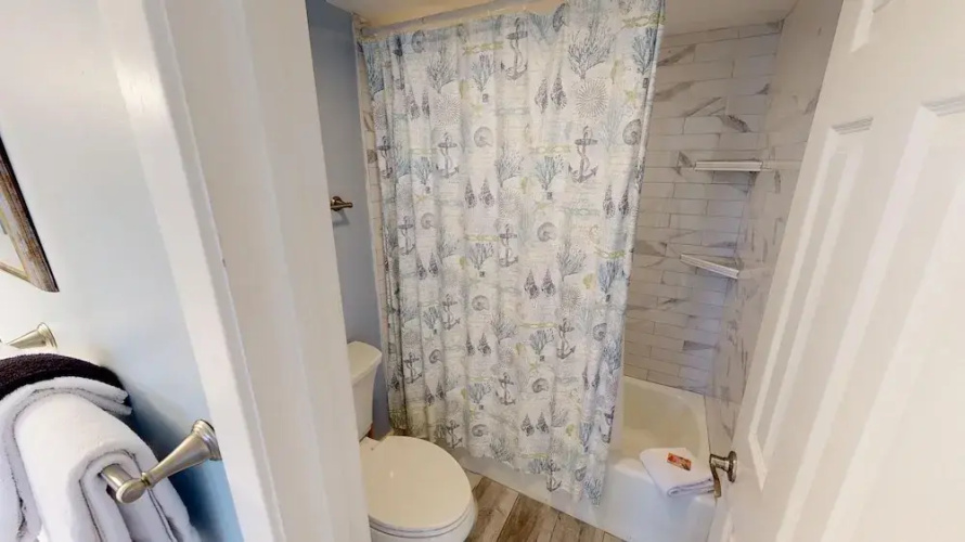 Beach House 401b 2 Bedroom Condo