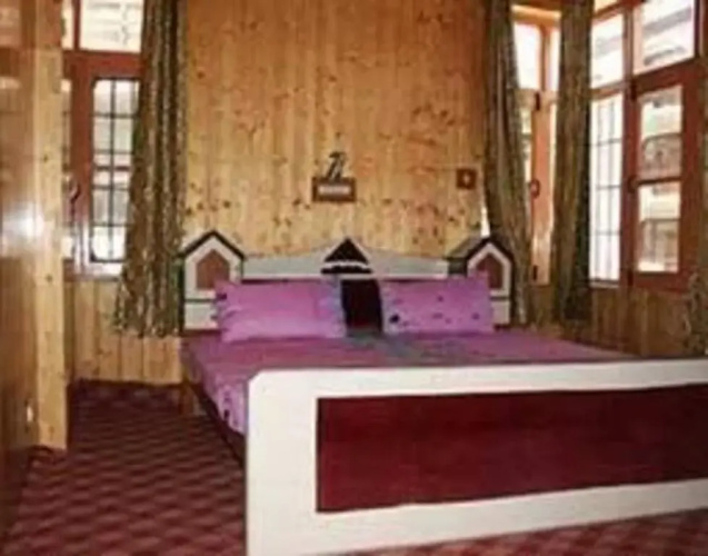 New Kashmir Palace