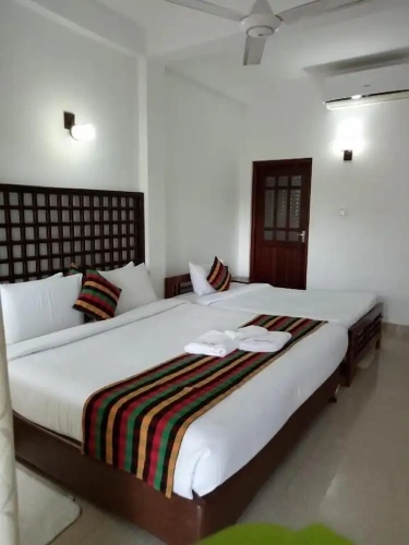 Standard Triple room with balcony