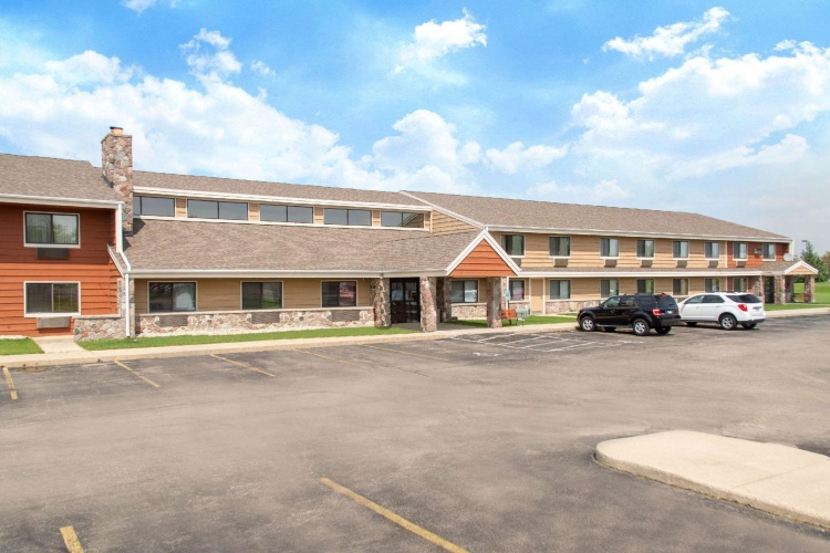 1 Bedroom Quadruple Suite