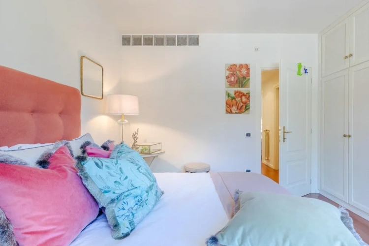 Quadruple Apartment