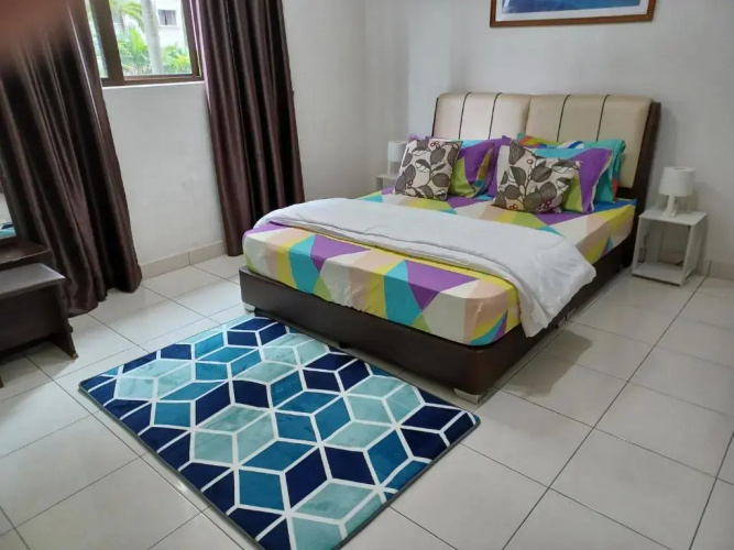 Indah Alam Condo